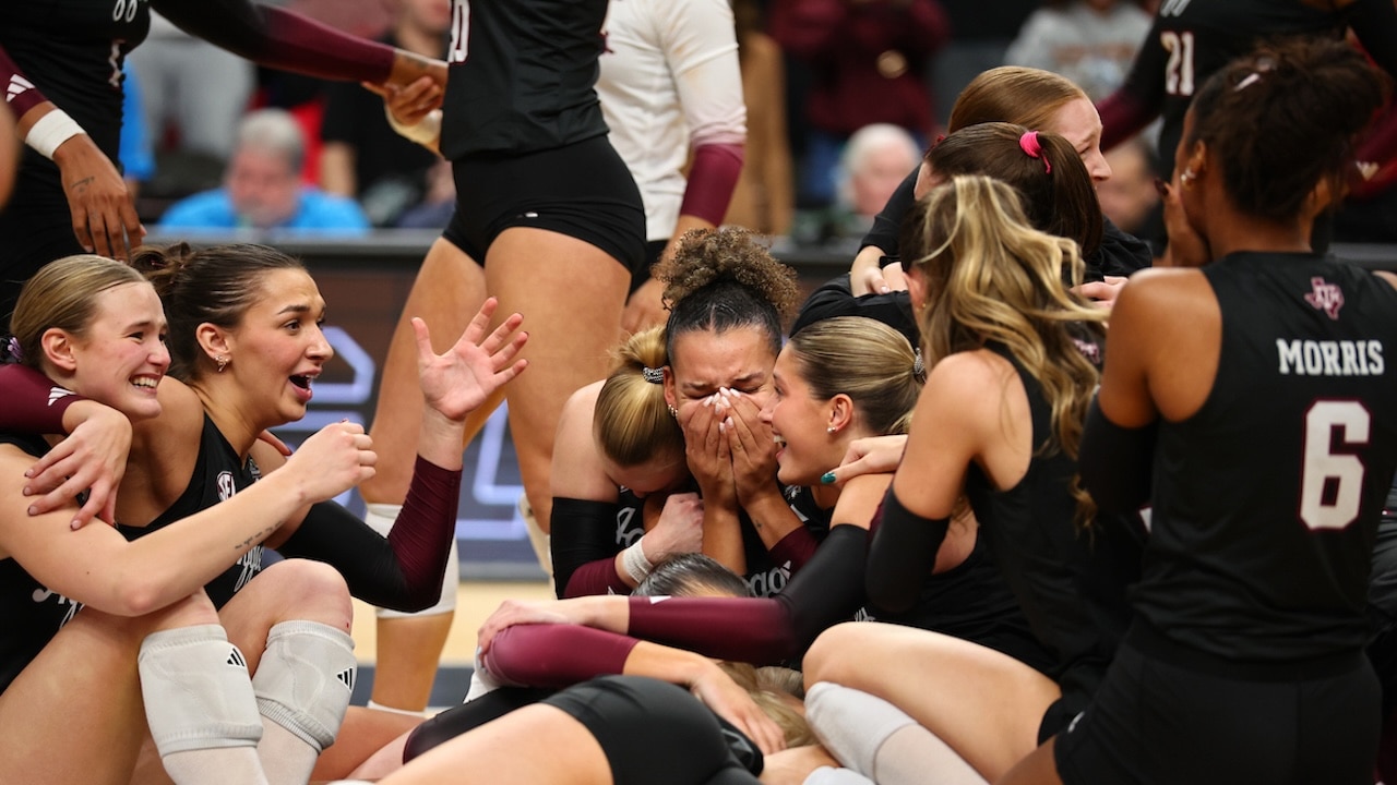 Texas A&M match point, celebration at 2025 championship